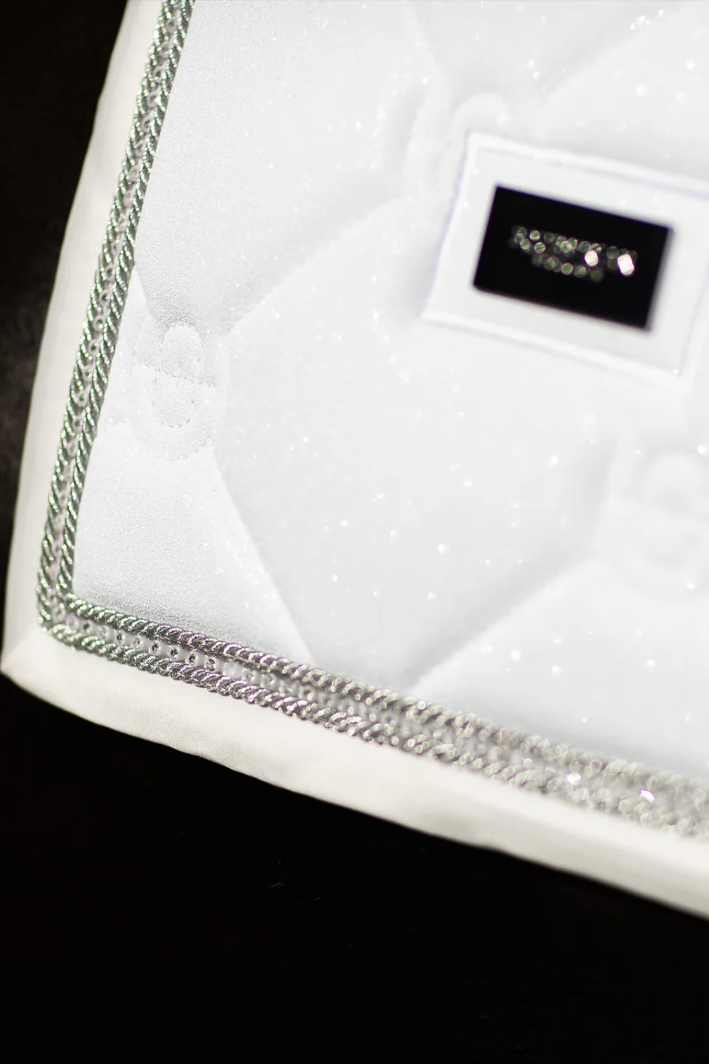 MANTILLA TIMELESS WHITE GLIMMER EQUESTRIAN STOCKHOLM