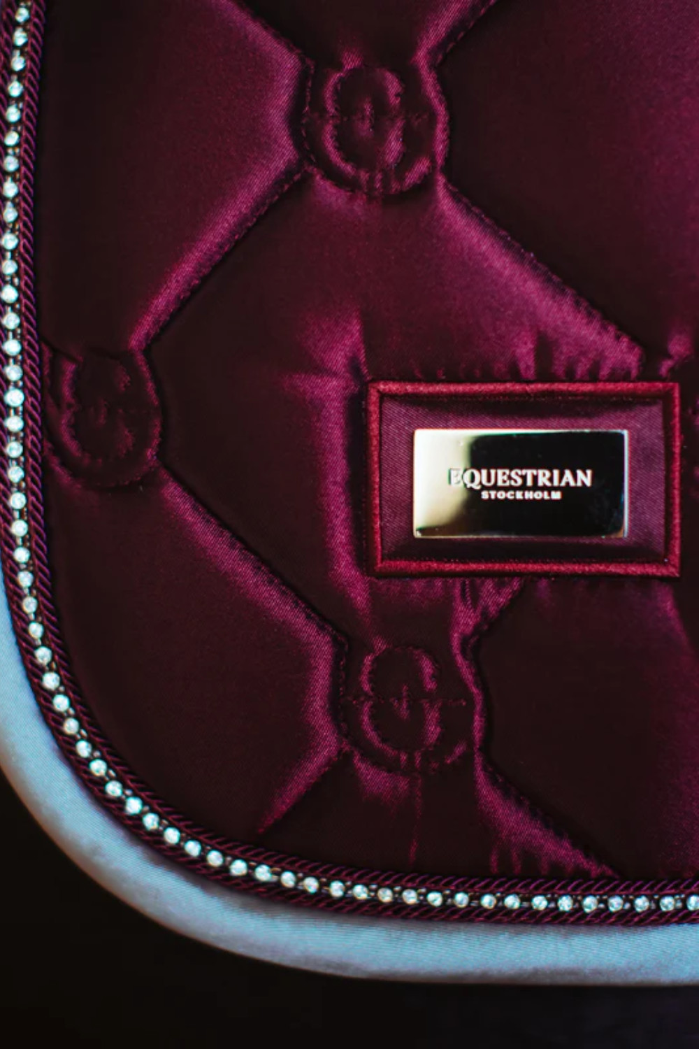 MANTILLA CRYSTAL MERLOT GOLD EQUESTRIAN STOCKHOLM