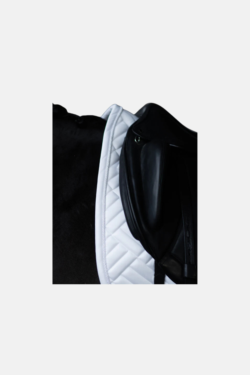 Mantilla Modern White Perfection Silver Equestrian Stockholm