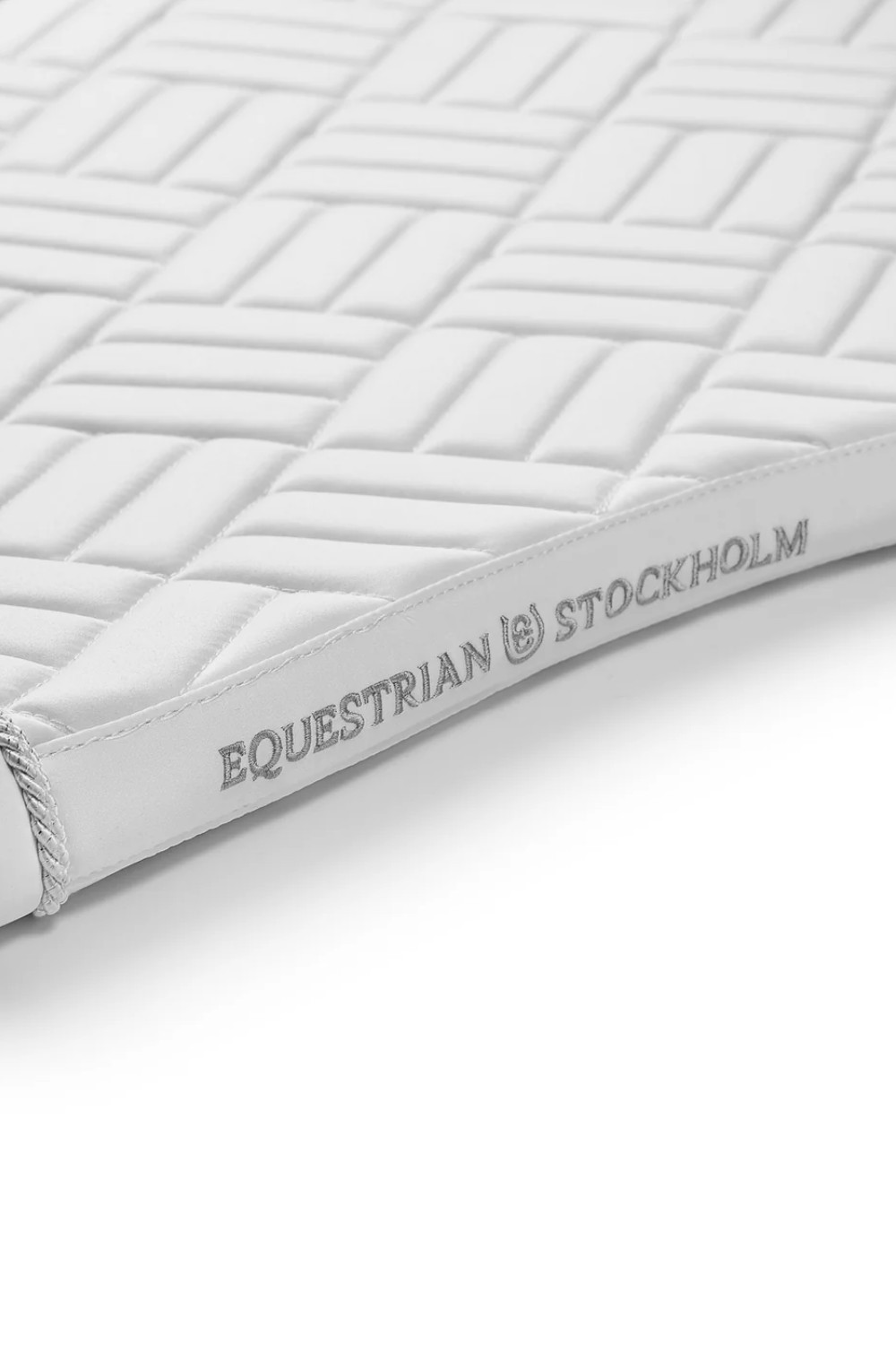 MANTILLA MODERN WHITE PERFECTION SILVER EQUESTRIAN STOCKHOLM