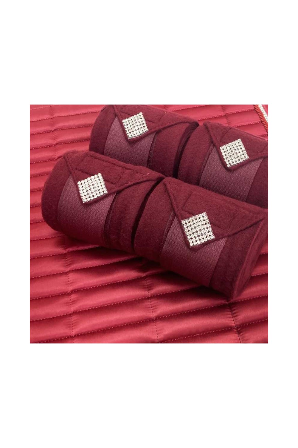 Juego de mantilla con brillantes + orejeras + vendas