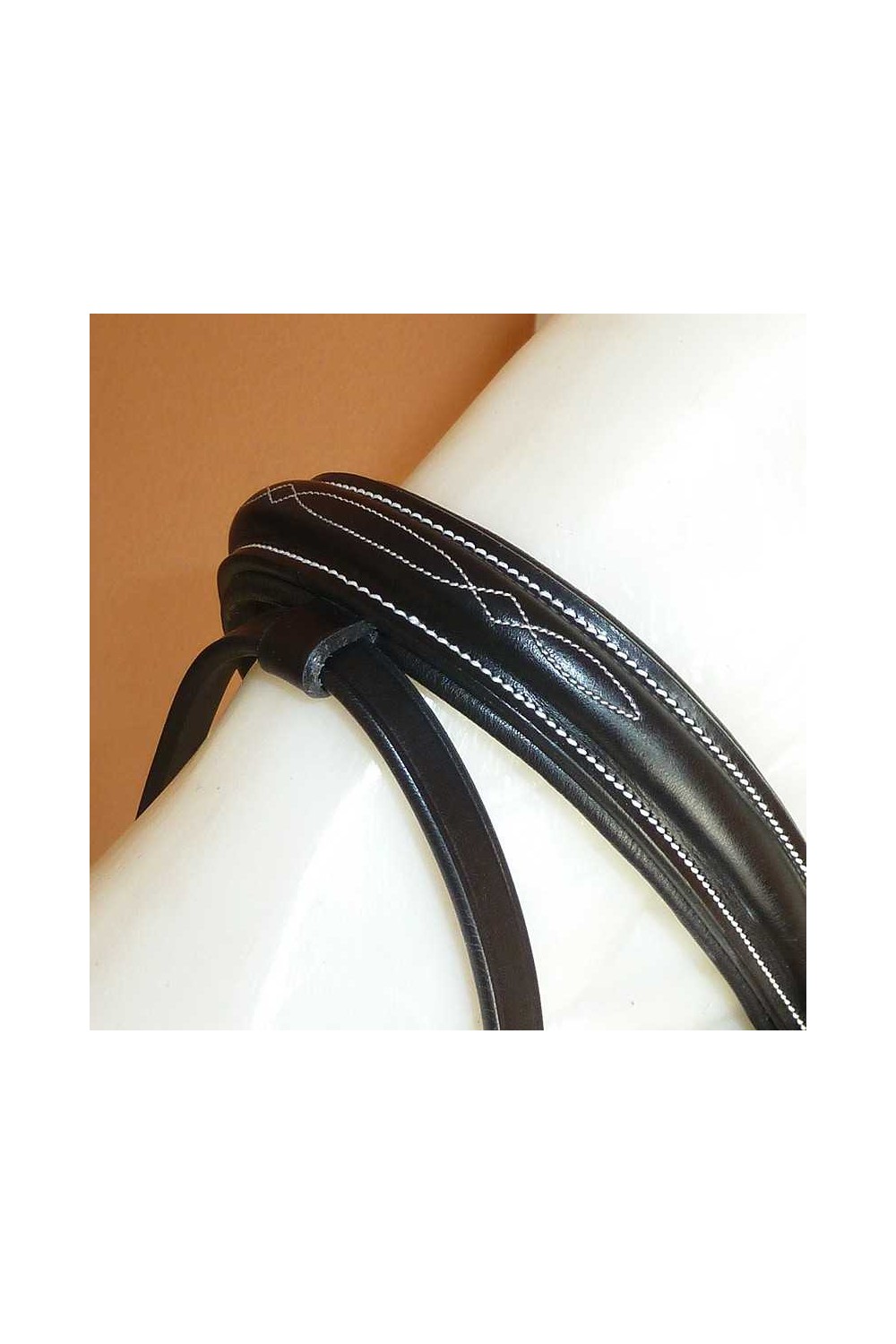 CABEZADA DE CUERO INGLÃ‰S CON RIENDAS DE GOMA