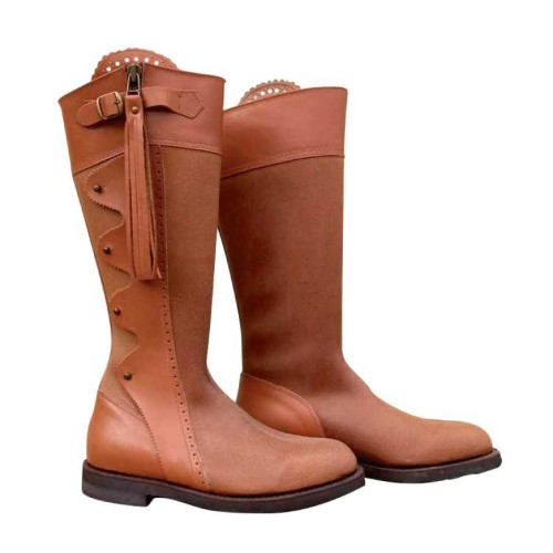 BOTA DE MONTERÃA ALTA CON CIERRE DE CREMALLERA Y BOTONES AVELLANA