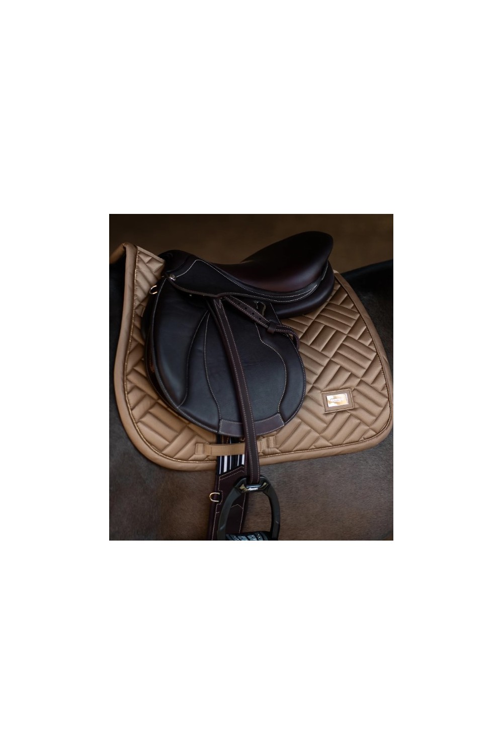 MANTILLA MODERN CHAMPAGNE EQUESTRIAN STOCKHOLM