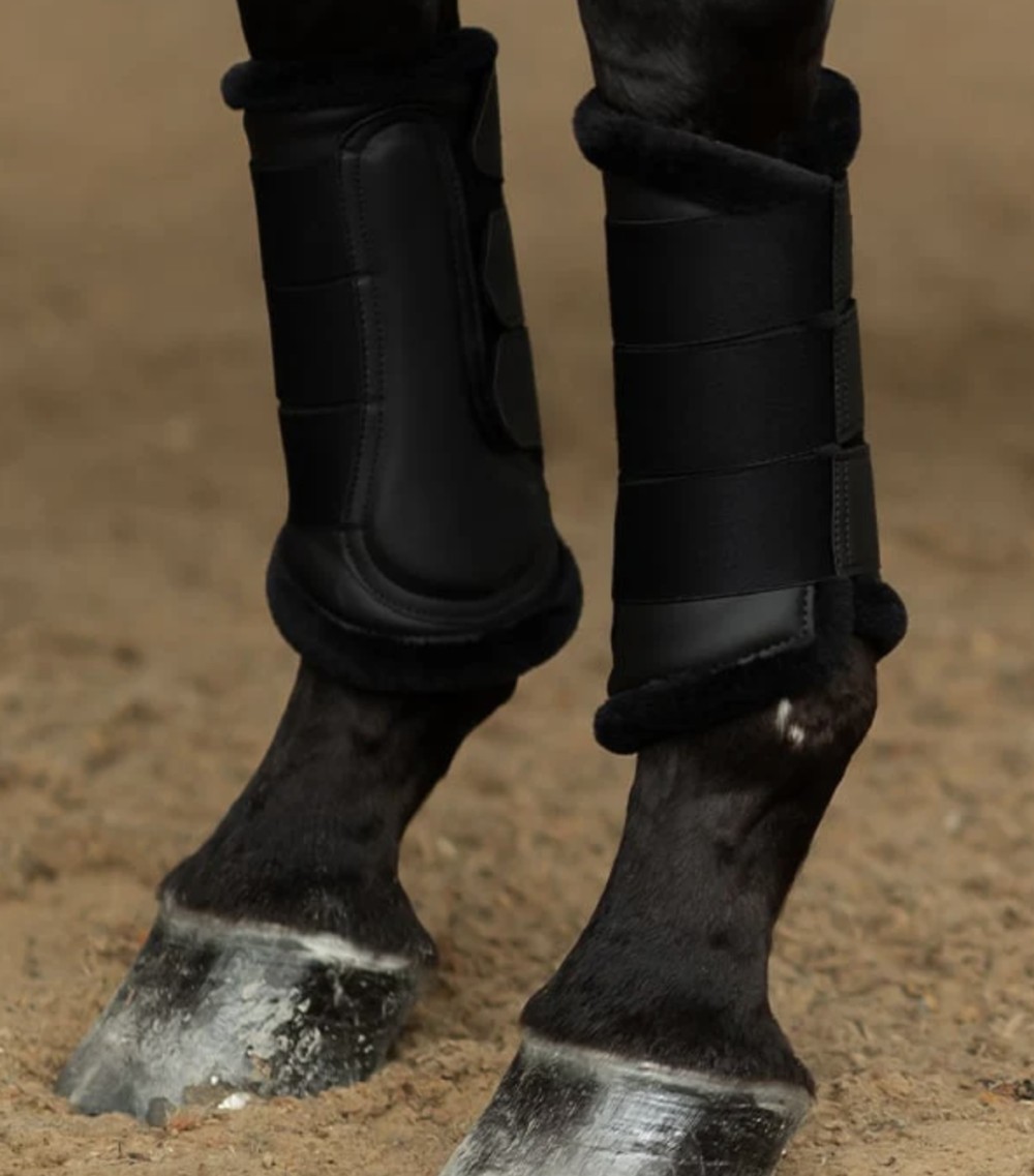 PROTECTORES ALL BLACK EQUESTRIAN STOCKHOLM