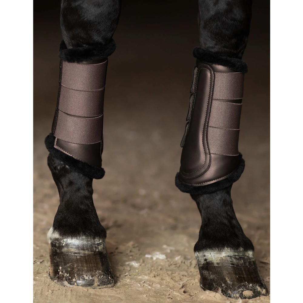 PROTECTORES BORREGO MOCHA EQUESTRIAN STOCKHOLM