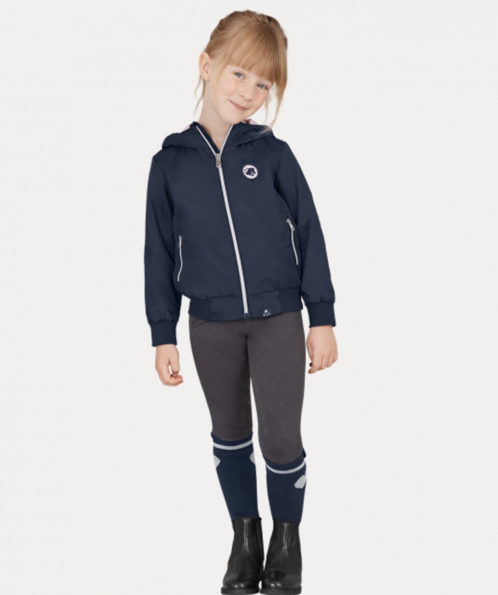 CORTAVIENTOS LUCKY GINA JUNIOR  WALDHAUSEN