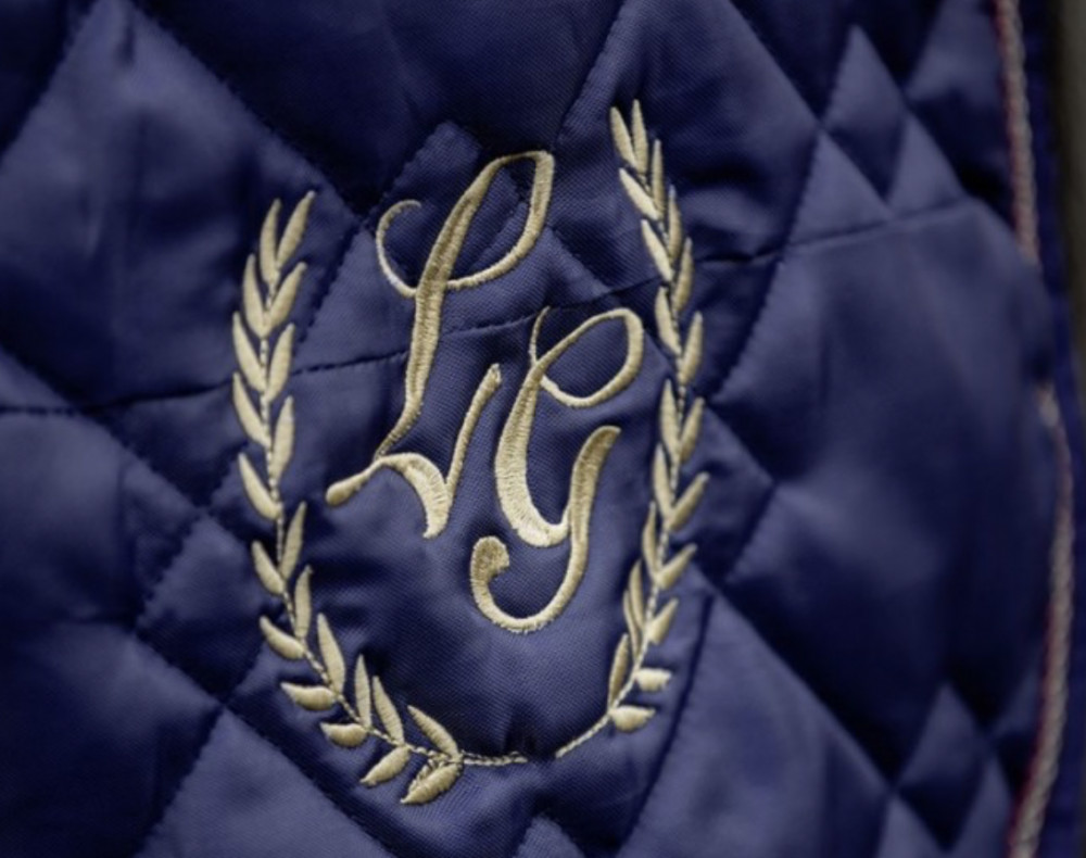 MANTA DE CUADRA MORELLO