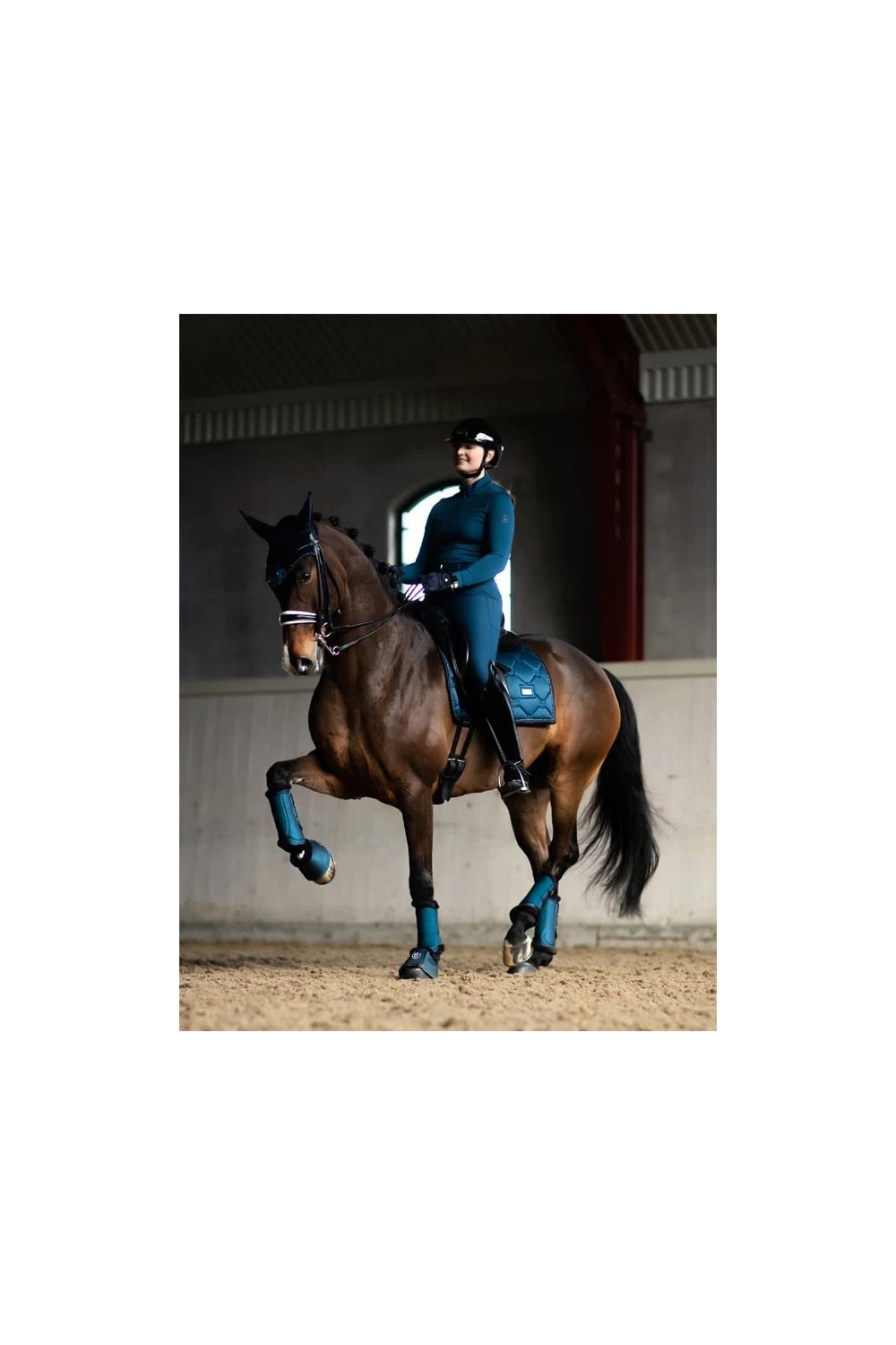 MANTILLA BLUE MEADOW EQUESTRIAN STOCKHOLM