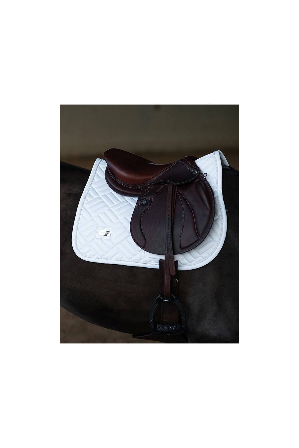 MANTILLA MODERN WHITE PERFECTION EQUESTRIAN STOCKHOLM