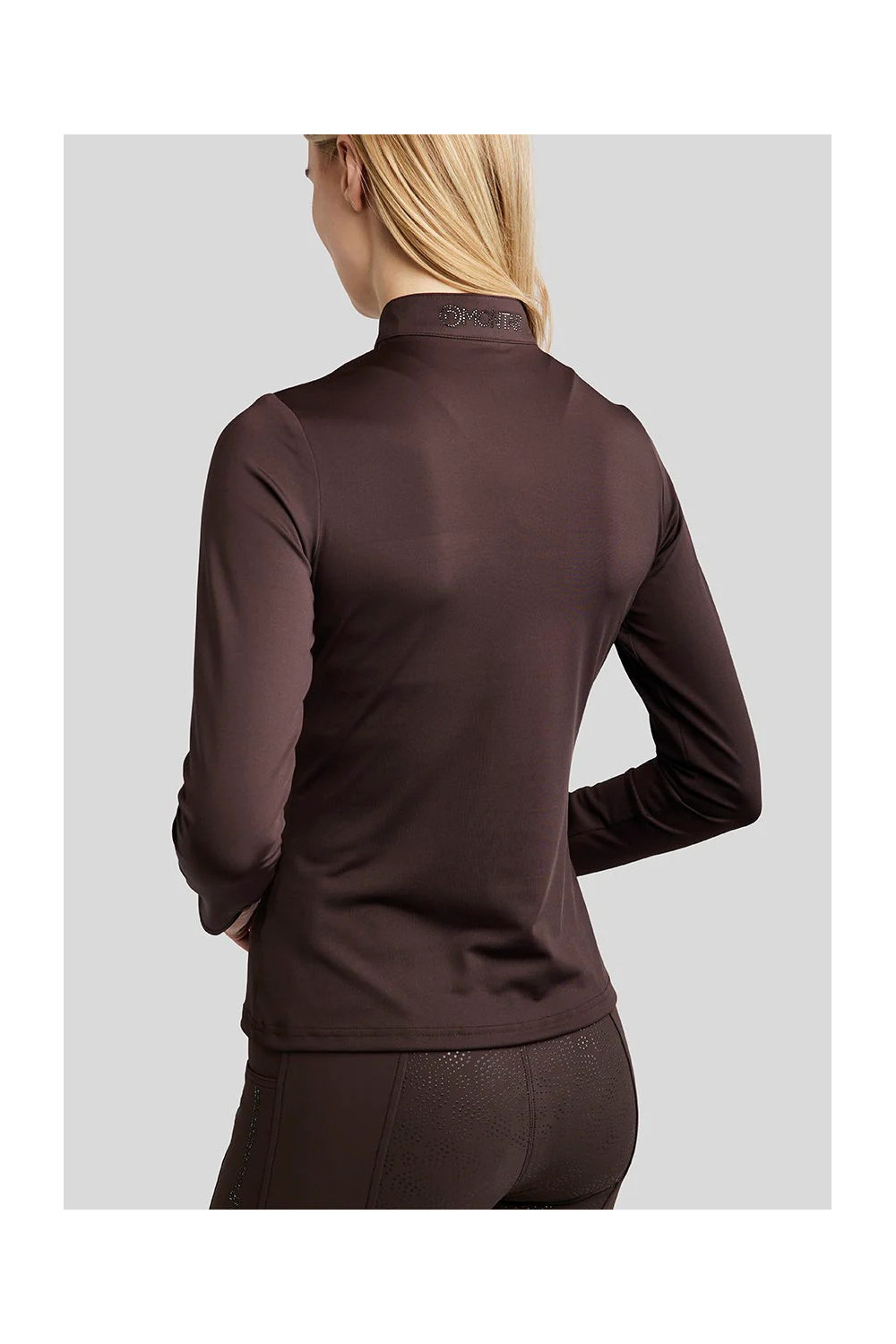 CAMISETA MOAVIANA CON LOGO DE CRISTALES MONTAR