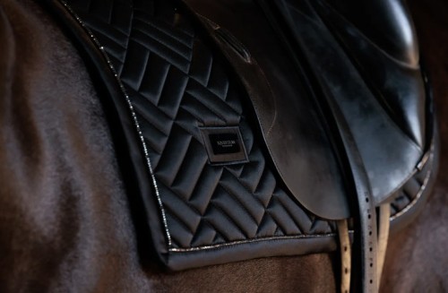 MANTILLA MODERN BLACK EQUESTRIAN STOCKHOLM 2